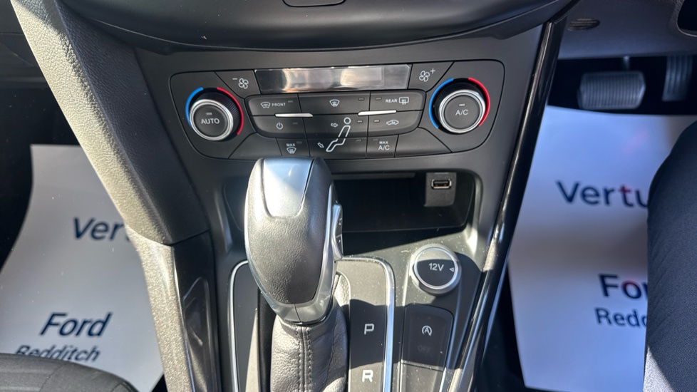Ford Focus 1.0 EcoBoost 125 Titanium 5dr Auto Petrol Hatchback - Image 33