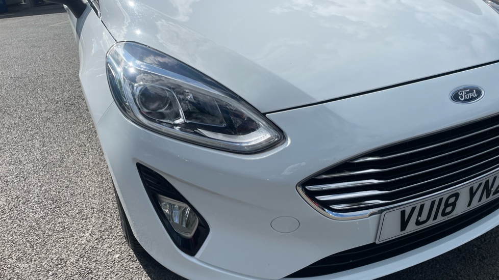 Ford Fiesta 1.0 EcoBoost Zetec 5dr Petrol Hatchback - Image 24