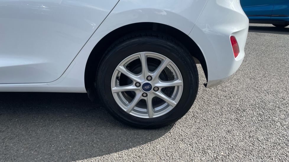 Ford Fiesta 1.0 EcoBoost Zetec 5dr Petrol Hatchback - Image 28