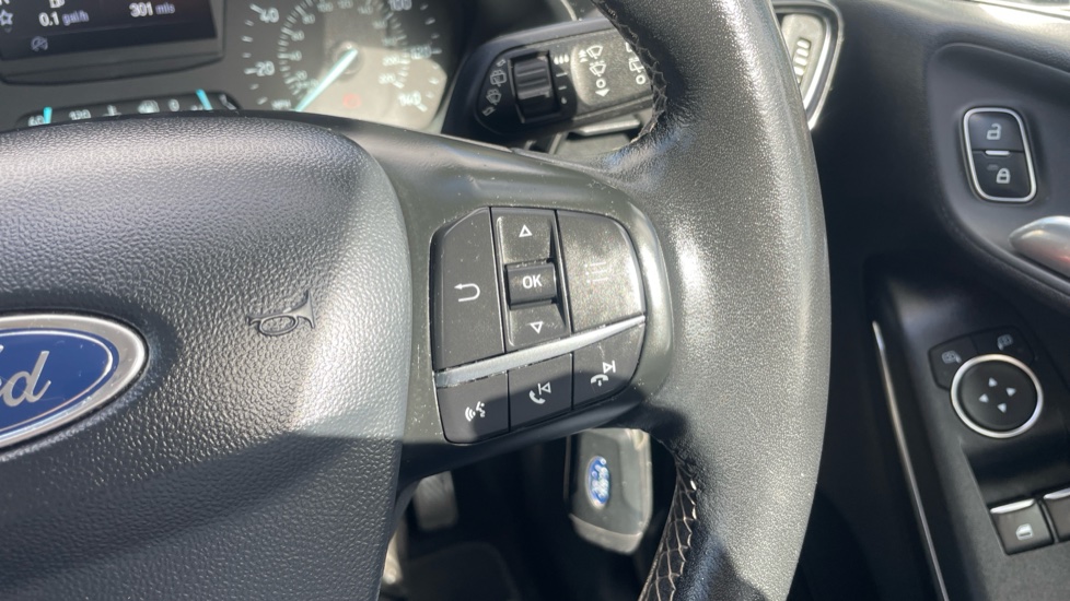 Ford Fiesta 1.0 EcoBoost Zetec 5dr Petrol Hatchback - Image 30
