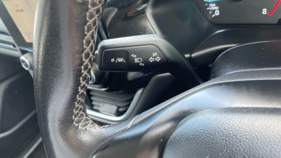 Ford Fiesta 1.0 EcoBoost Zetec 5dr Petrol Hatchback - Image 33