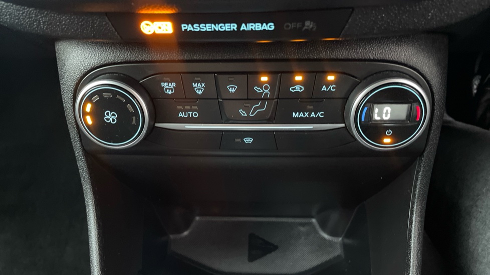 Ford Fiesta 1.0 EcoBoost 125 Titanium 5dr Petrol Hatchback - Image 43