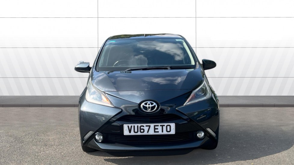 Toyota Aygo 1.0 VVT-i X-Clusiv 3 5dr Petrol Hatchback - Image 3