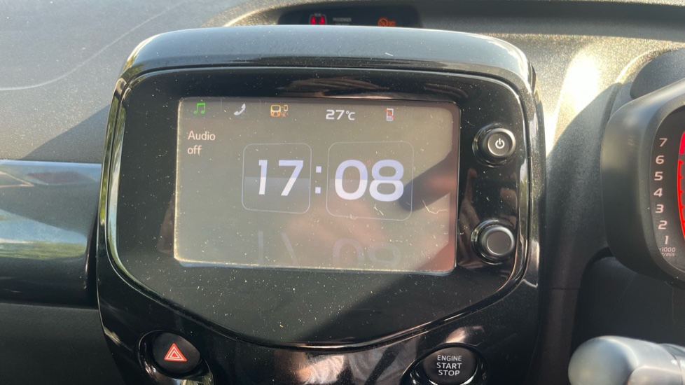 Toyota Aygo 1.0 VVT-i X-Clusiv 3 5dr Petrol Hatchback - Image 12