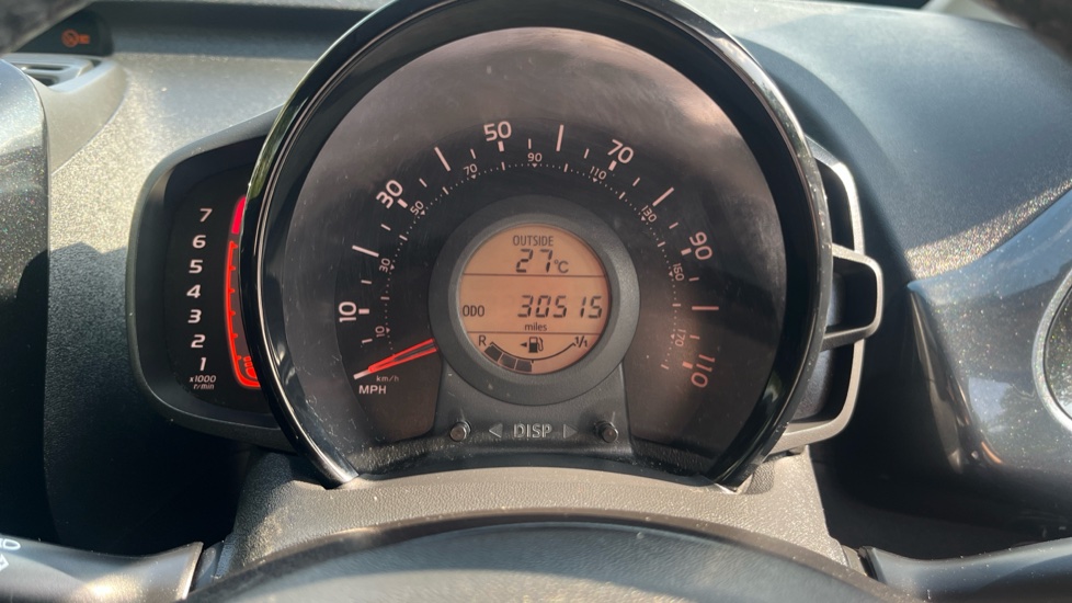 Toyota Aygo 1.0 VVT-i X-Clusiv 3 5dr Petrol Hatchback - Image 18