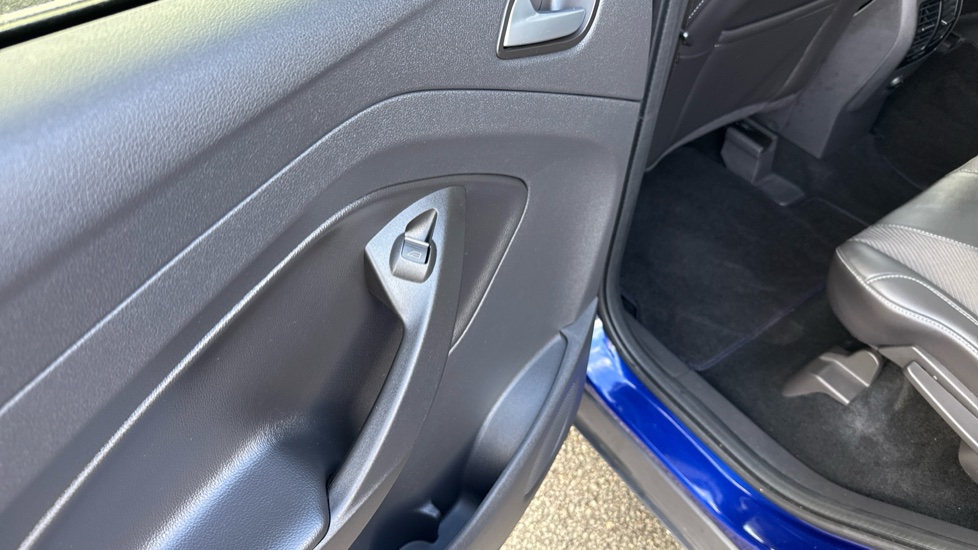 Ford Kuga 2.0 TDCi 150 Titanium 5dr 2WD Diesel Estate - Image 28