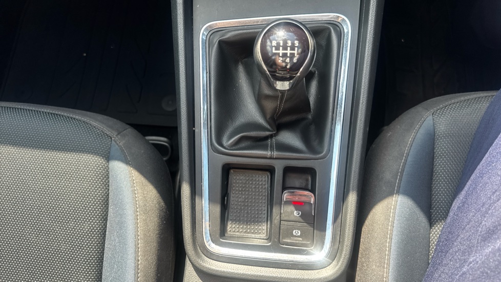 SEAT Ateca 1.0 TSI Ecomotive SE Technology 5dr Petrol Estate - Image 32