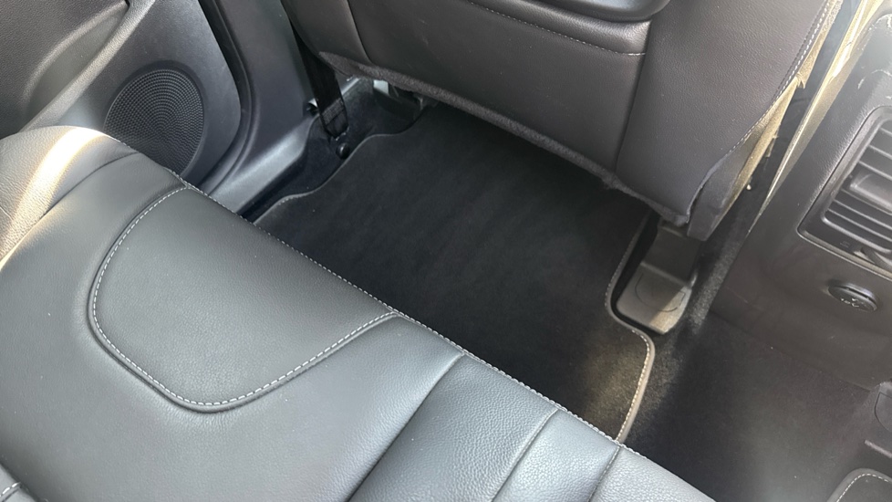 Ford Kuga 1.5 EcoBoost 182 Titanium X 5dr Auto Petrol Estate - Image 38