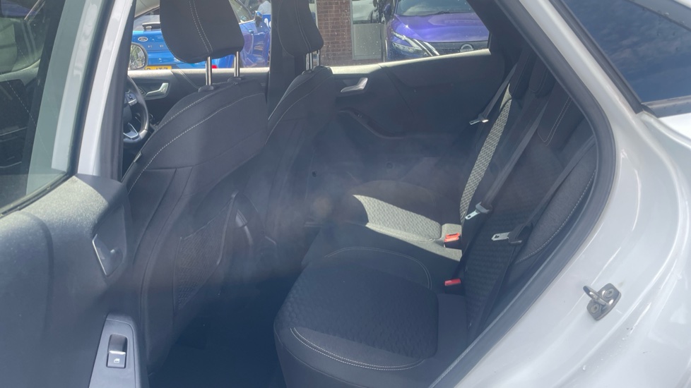 Ford Puma 1.0 EcoBoost Hybrid mHEV Titanium First Ed 5dr Petrol Hatchback - Image 16
