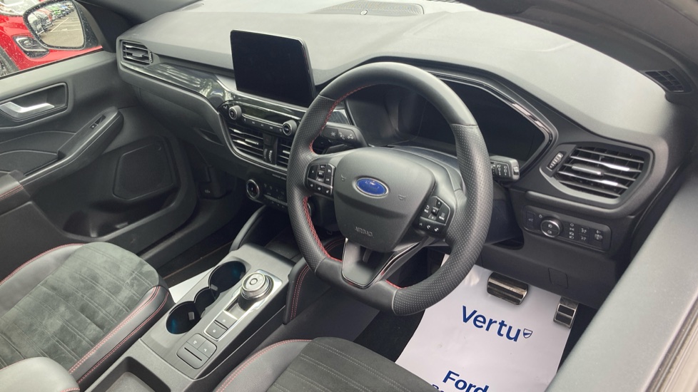 Ford Kuga 2.5 FHEV ST-Line X Edition 5dr CVT Hybrid Estate - Image 11