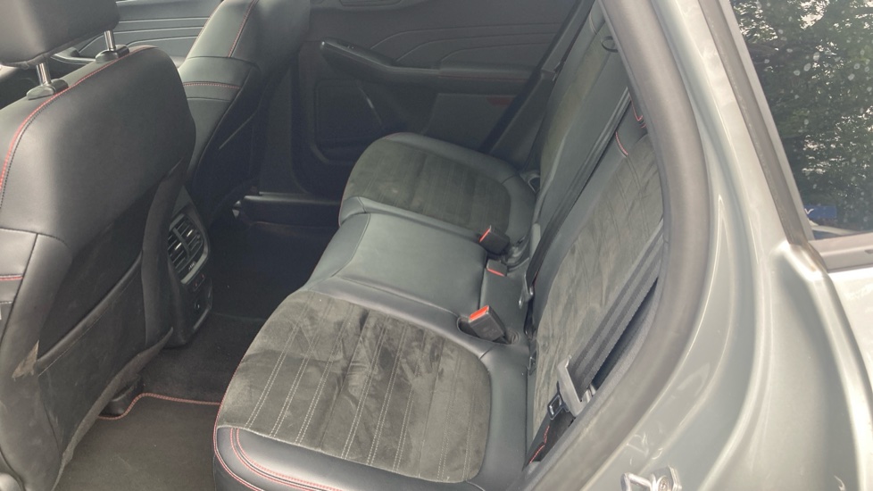 Ford Kuga 2.5 FHEV ST-Line X Edition 5dr CVT Hybrid Estate - Image 16