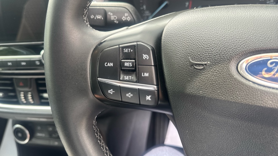 Ford Fiesta 1.0 EcoBoost 95 Titanium 5dr Petrol Hatchback - Image 35