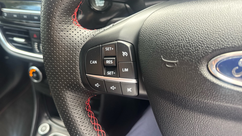 Ford Puma 1.0 EcoBoost Hybrid mHEV ST-Line 5dr Petrol Hatchback - Image 35