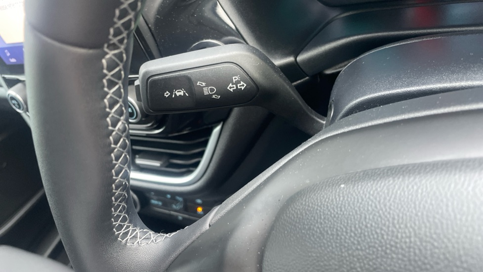 Ford Fiesta 1.0 EcoBoost 95 Titanium 5dr Petrol Hatchback - Image 38