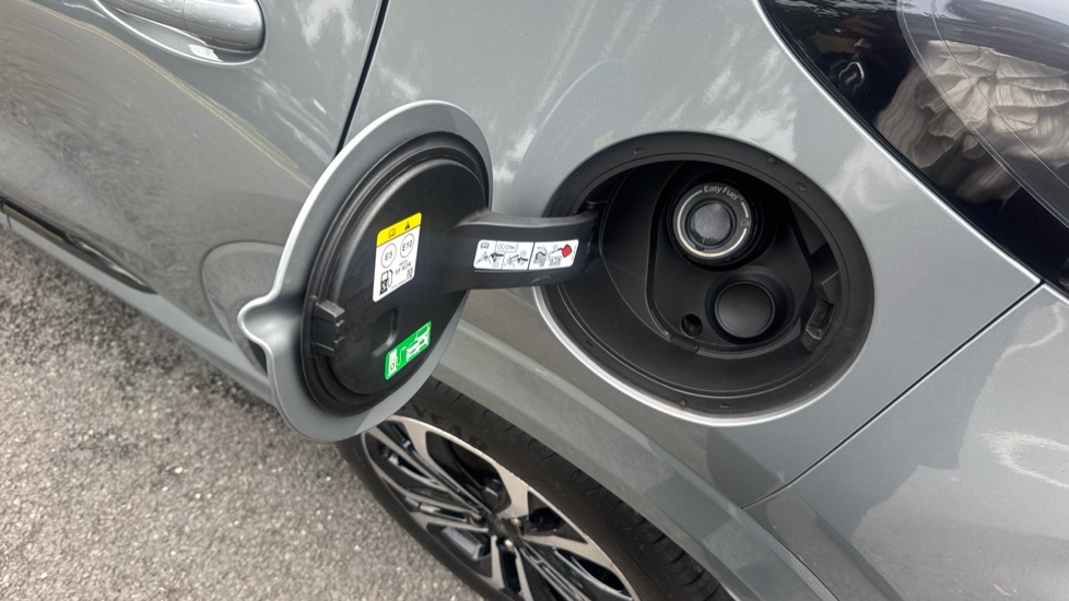 Ford Puma 1.0 EcoBoost Hybrid mHEV ST-Line 5dr Petrol Hatchback - Image 21