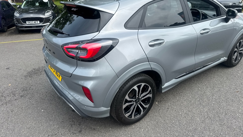 Ford Puma 1.0 EcoBoost Hybrid mHEV ST-Line 5dr Petrol Hatchback - Image 23
