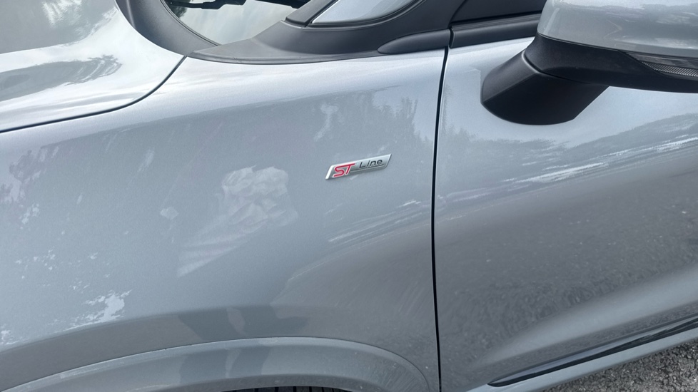 Ford Puma 1.0 EcoBoost Hybrid mHEV ST-Line 5dr Petrol Hatchback - Image 32