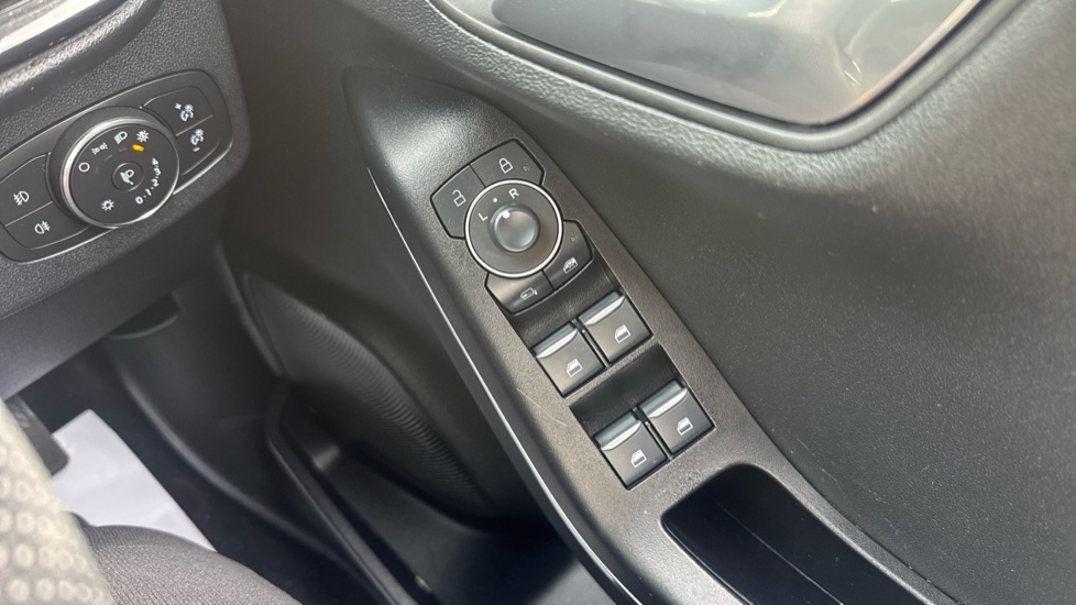 Ford Puma 1.0 EcoBoost Hybrid mHEV ST-Line 5dr Petrol Hatchback - Image 42