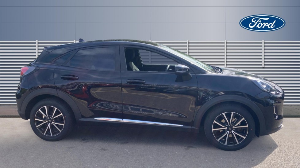 Ford Puma 1.0 EcoBoost Hybrid mHEV Titanium 5dr Petrol Hatchback - Image 5