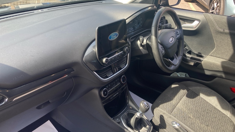 Ford Puma 1.0 EcoBoost Hybrid mHEV Titanium 5dr Petrol Hatchback - Image 9