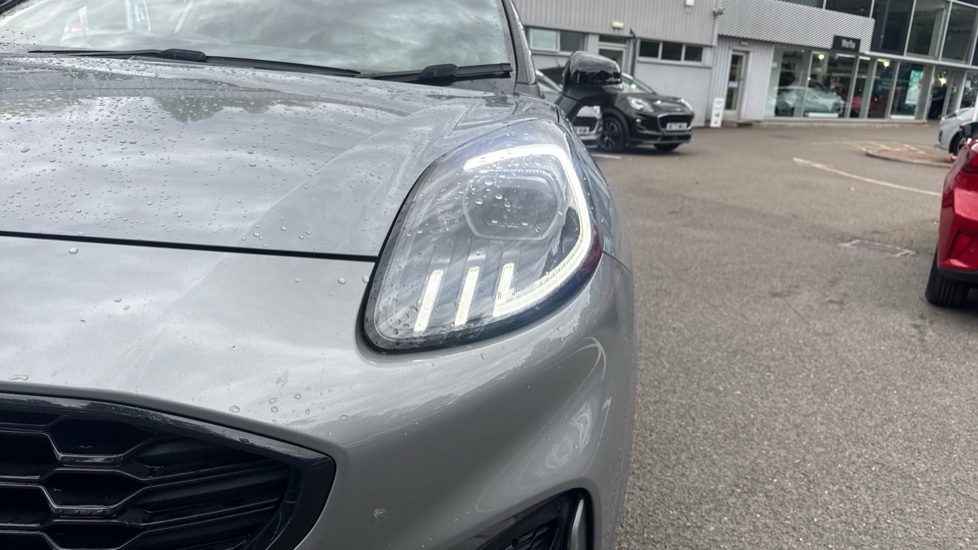 Ford Puma 1.0 EcoBoost Hybrid mHEV Sound Edition 5dr DCT Petrol Hatchback - Image 32