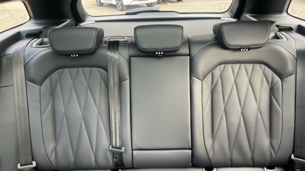 Ford Explorer 210kW Premium 79kWh 5dr Auto [Driver Assist Pack] Electric Estate - Image 15