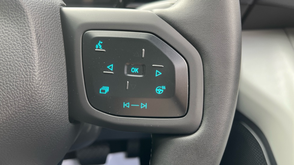 Ford Explorer 210kW Premium 79kWh 5dr Auto [Driver Assist Pack] Electric Estate - Image 23