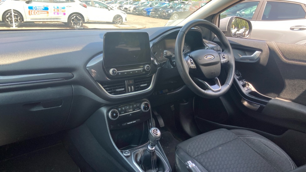 Ford Puma 1.0 EcoBoost Hybrid mHEV Titanium 5dr Petrol Hatchback - Image 9