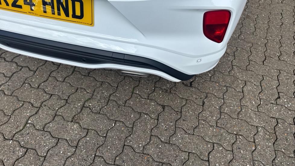 Ford Puma 1.0 EcoBoost Hybrid mHEV ST-Line X 5dr Petrol Hatchback - Image 24