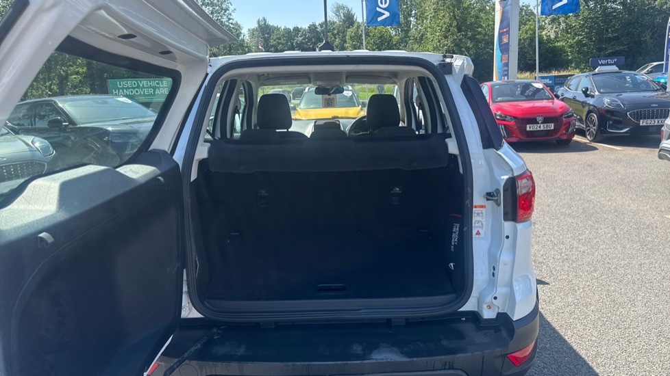 Ford EcoSport 1.0 EcoBoost Zetec 5dr Petrol Hatchback - Image 4