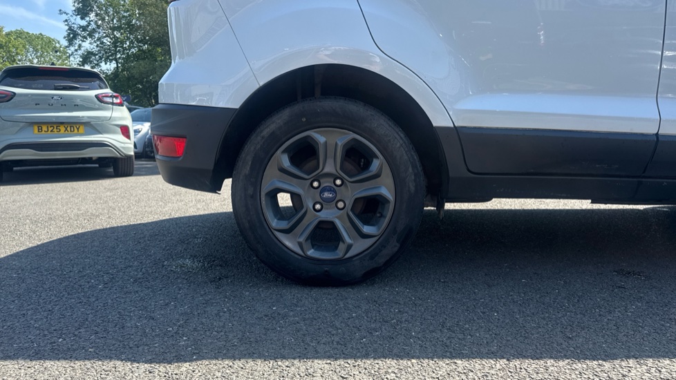 Ford EcoSport 1.0 EcoBoost Zetec 5dr Petrol Hatchback - Image 7