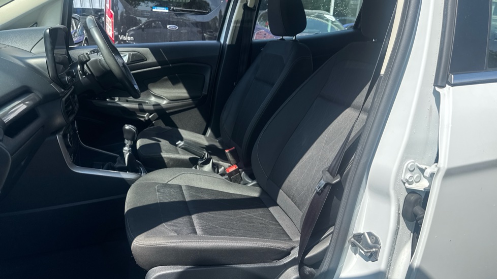Ford EcoSport 1.0 EcoBoost Zetec 5dr Petrol Hatchback - Image 20