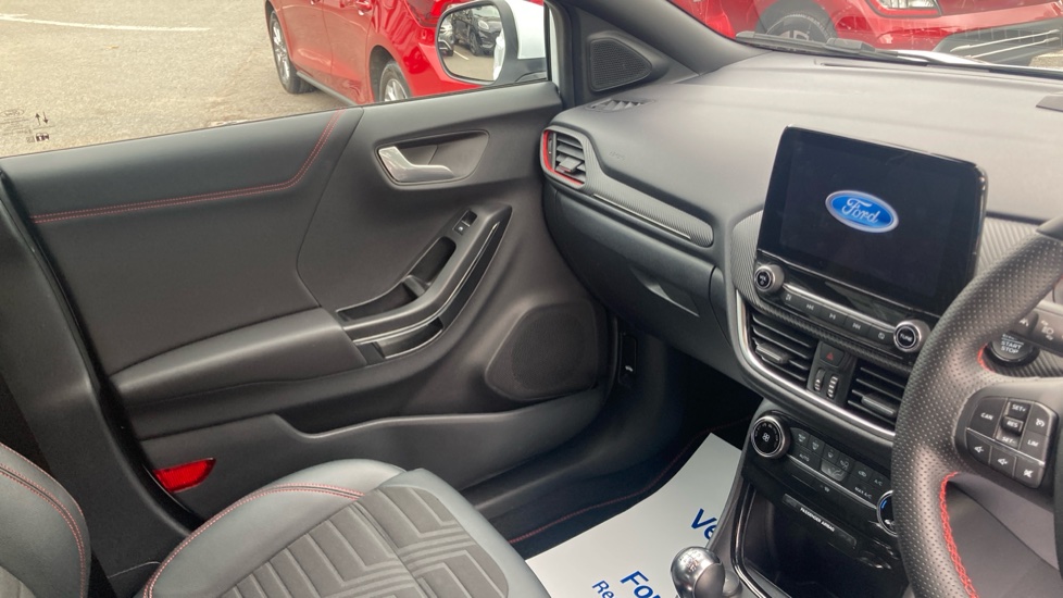 Ford Puma 1.0 EcoBoost Hybrid mHEV ST-Line X 5dr Petrol Hatchback - Image 14