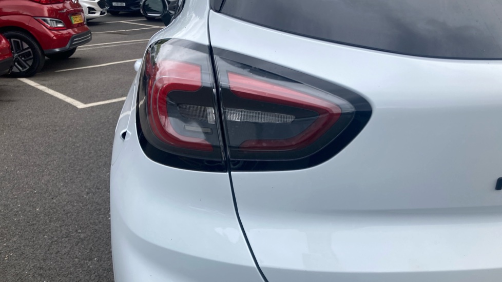 Ford Puma 1.0 EcoBoost Hybrid mHEV ST-Line X 5dr Petrol Hatchback - Image 27