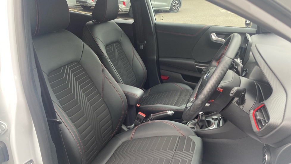 Ford Puma 1.0 EcoBoost Hybrid mHEV ST-Line X 5dr Petrol Hatchback - Image 31