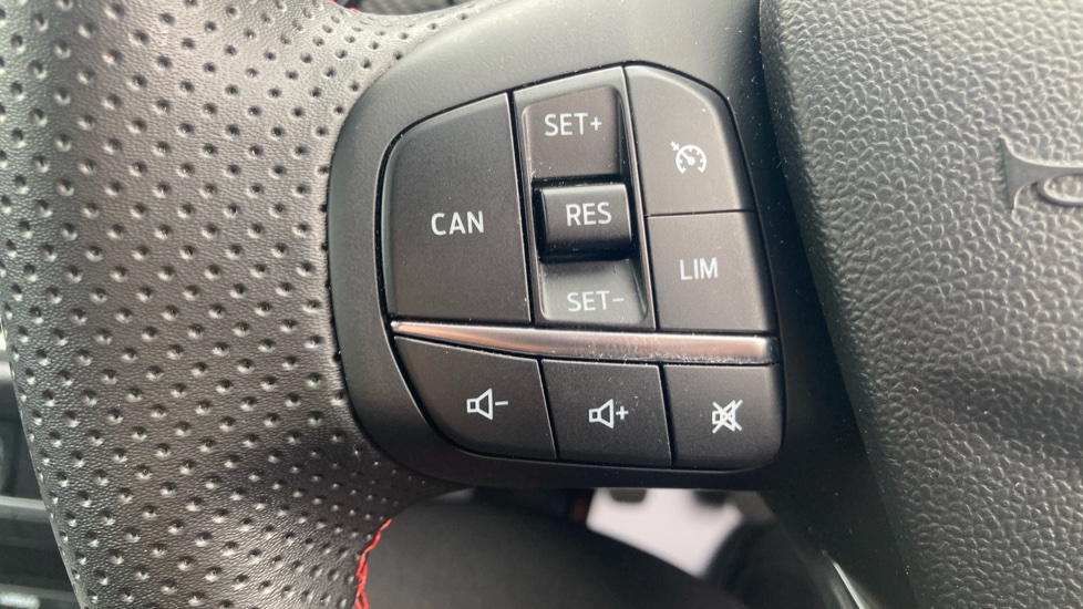 Ford Puma 1.0 EcoBoost Hybrid mHEV ST-Line X 5dr Petrol Hatchback - Image 38
