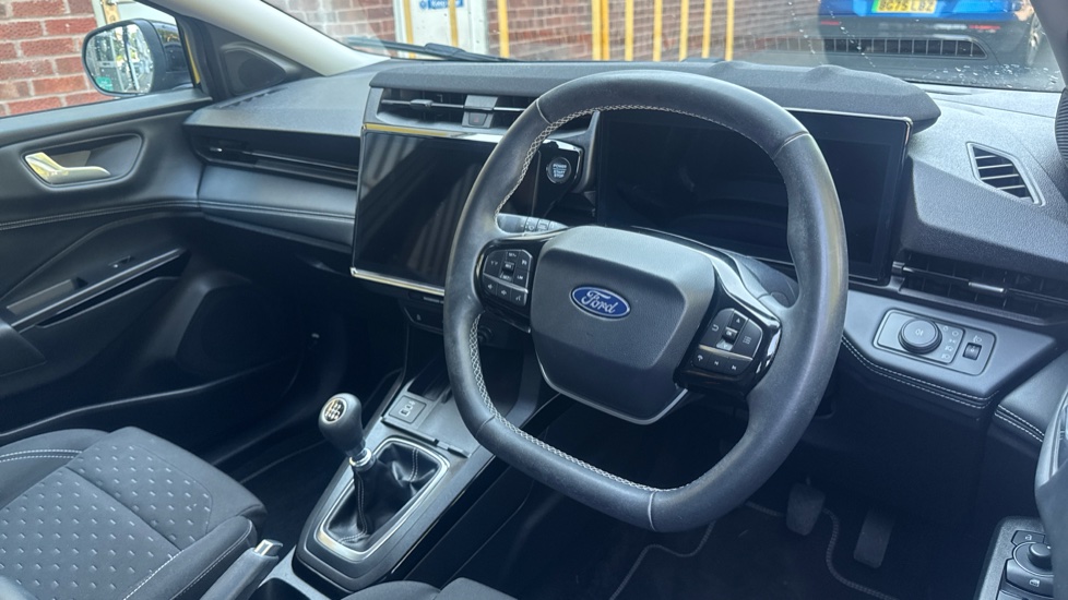 Ford Puma 1.0 EcoBoost Hybrid mHEV Titanium 5dr Petrol Hatchback - Image 11
