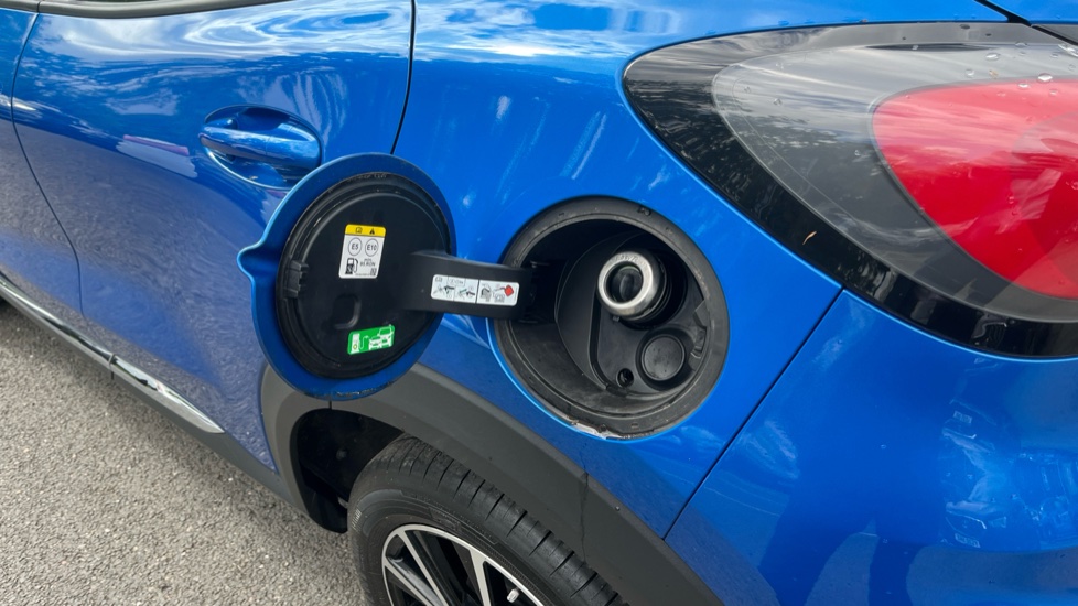 Ford Puma 1.0 EcoBoost Titanium 5dr Petrol Hatchback - Image 38