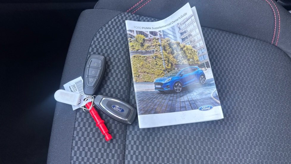 Ford Puma 1.0 EcoBoost Hybrid mHEV ST-Line 5dr Petrol Hatchback - Image 19