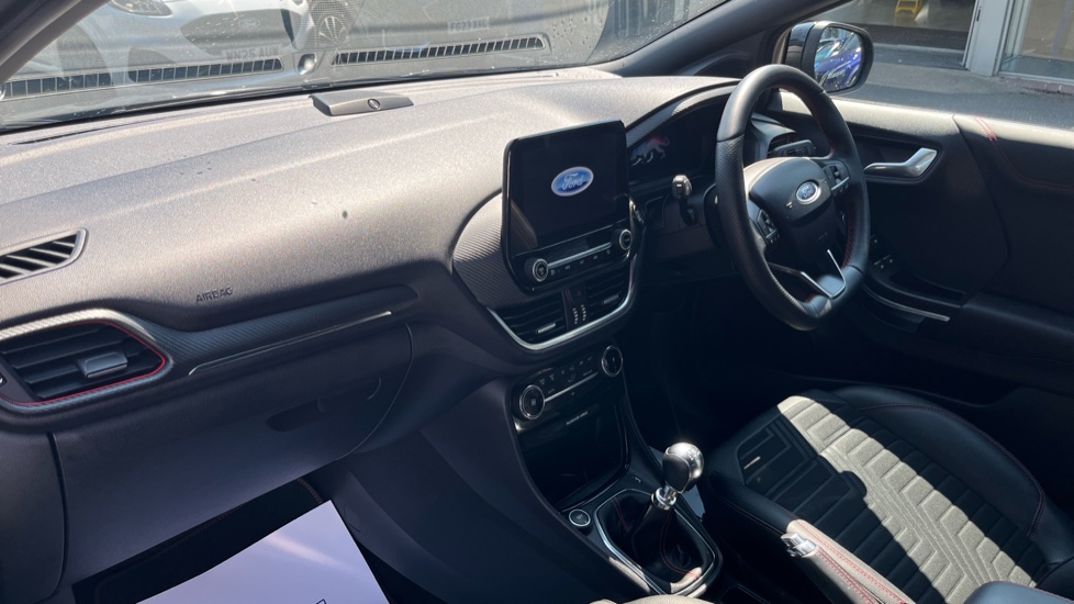 Ford Puma 1.0 EcoBoost Hybrid mHEV ST-Line X 5dr Petrol Hatchback - Image 9