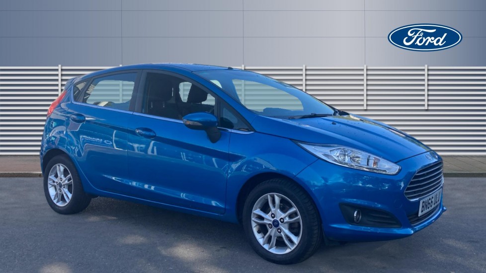 Ford Fiesta 1.25 82 Zetec 5dr Petrol Hatchback - Image 1