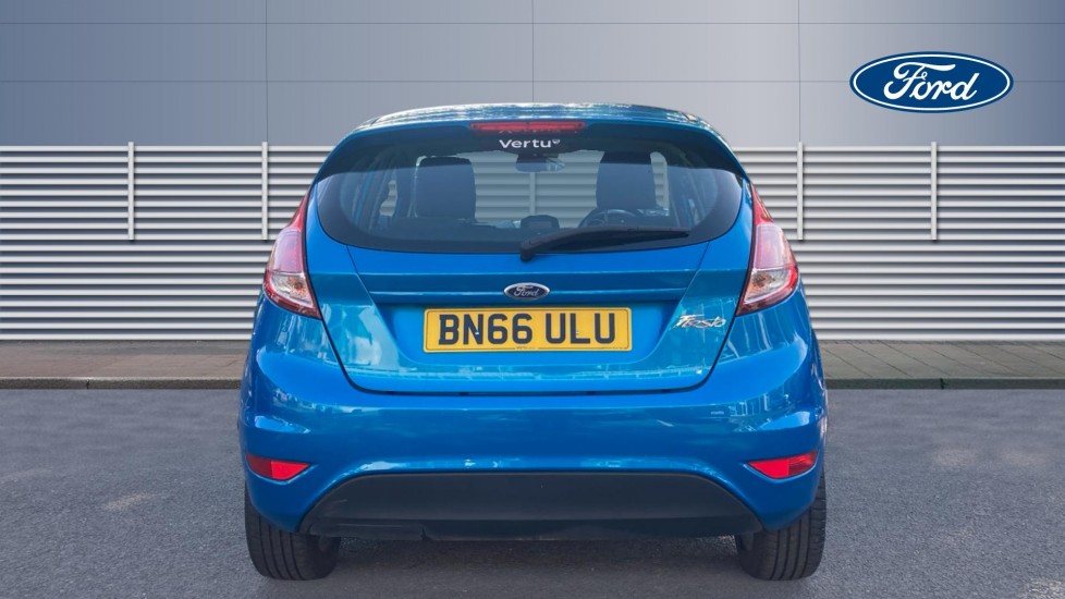 Ford Fiesta 1.25 82 Zetec 5dr Petrol Hatchback - Image 6