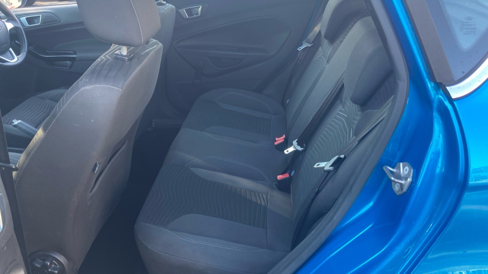 Ford Fiesta 1.25 82 Zetec 5dr Petrol Hatchback - Image 16