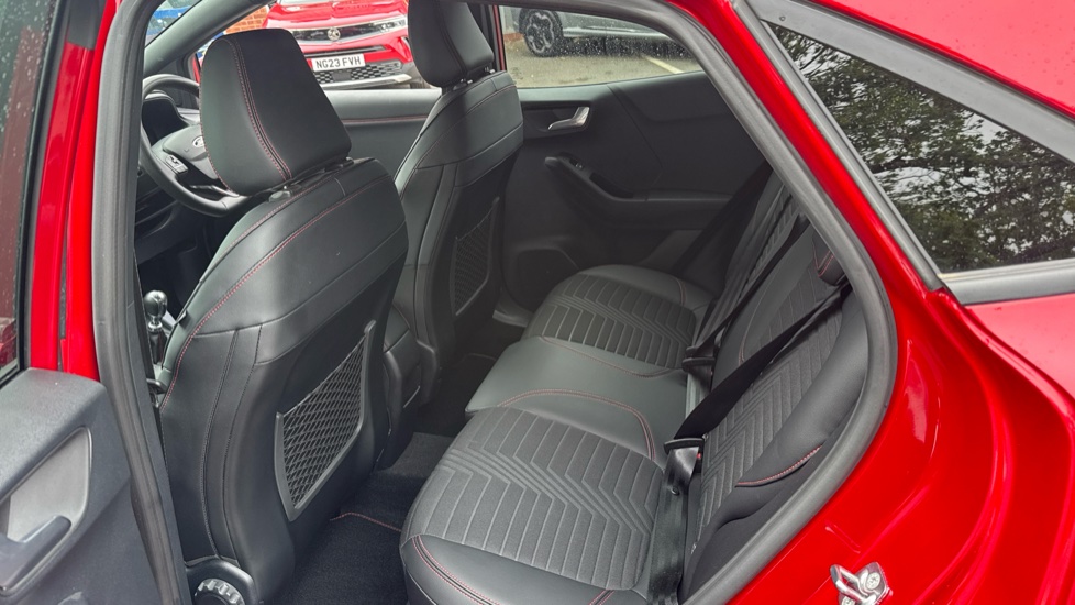 Ford Puma 1.0 EcoBoost Hybrid mHEV ST-Line X 5dr Petrol Hatchback - Image 16