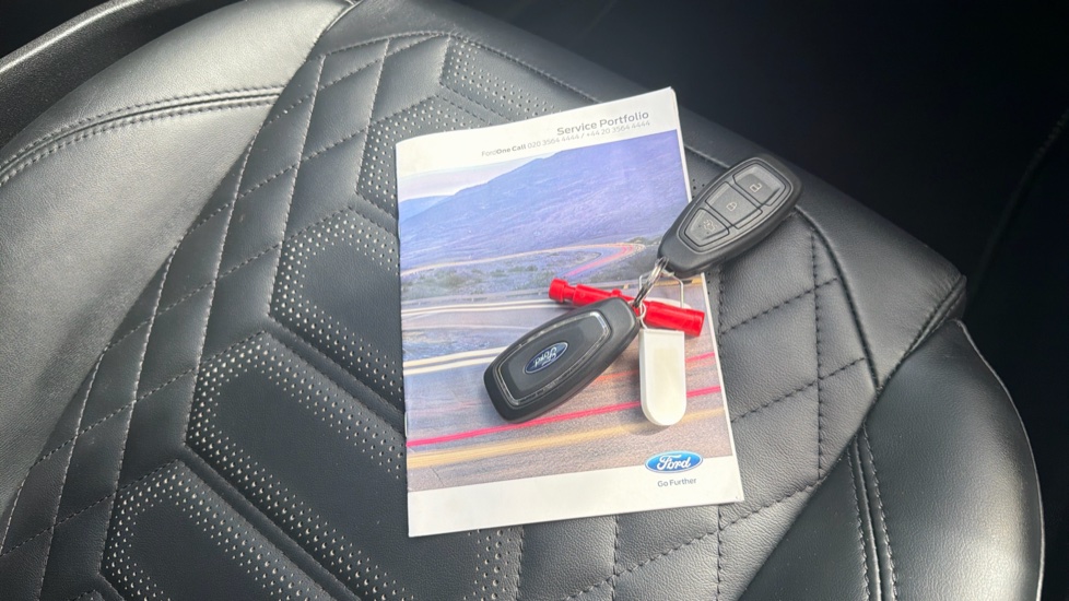 Ford Puma 1.0 EcoBoost Hybrid mHEV 155 ST-Line Vignale 5dr Petrol Hatchback - Image 20