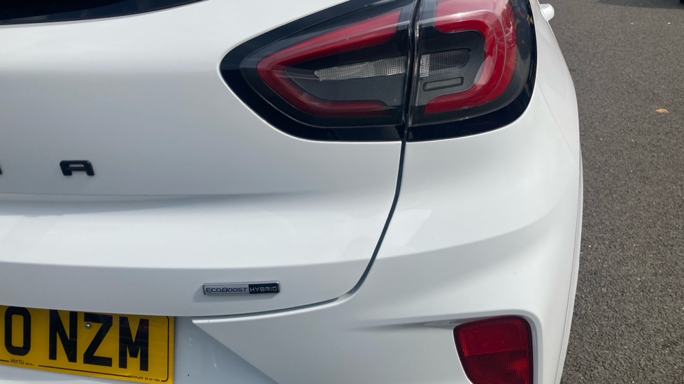 Ford Puma 1.0 EcoBoost Hybrid mHEV ST-Line X 5dr Petrol Hatchback - Image 24