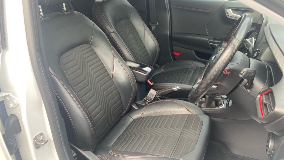 Ford Puma 1.0 EcoBoost Hybrid mHEV ST-Line X 5dr Petrol Hatchback - Image 29