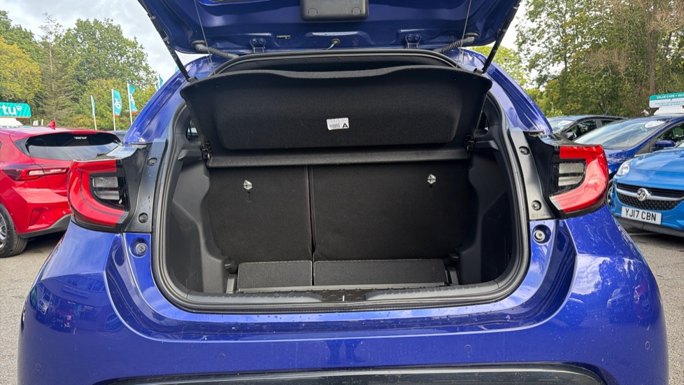 Mazda 2 Hybrid 1.5i Hybrid Homura 5dr CVT Hybrid Hatchback - Image 4