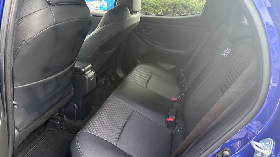 Mazda 2 Hybrid 1.5i Hybrid Homura 5dr CVT Hybrid Hatchback - Image 16