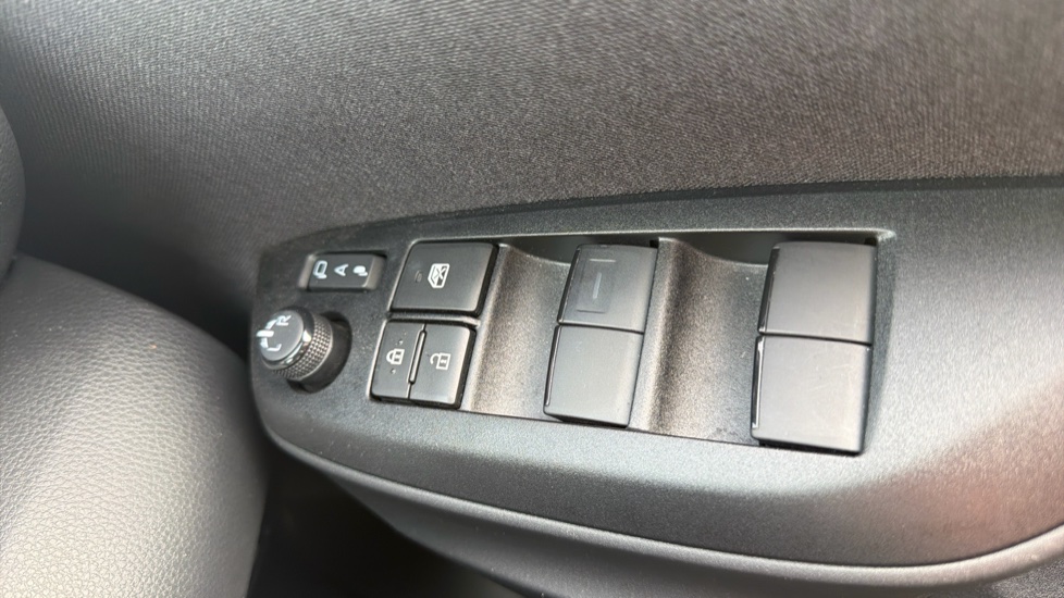 Mazda 2 Hybrid 1.5i Hybrid Homura 5dr CVT Hybrid Hatchback - Image 21